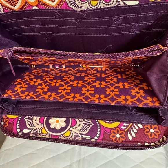 Vera Bradley Womens Wallet Wristlet Purse Floral Flowers Turn Lock Zip Around S - Picture 9 of 11
